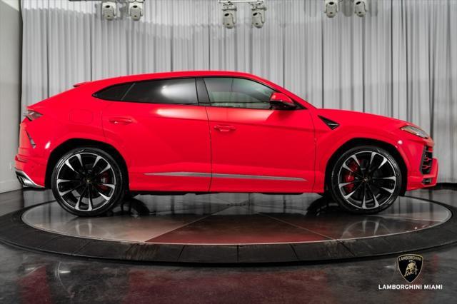 used 2021 Lamborghini Urus car, priced at $211,950