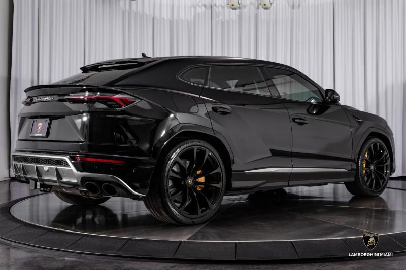 used 2021 Lamborghini Urus car, priced at $211,950