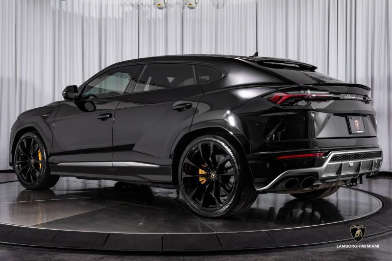 used 2021 Lamborghini Urus car, priced at $211,950