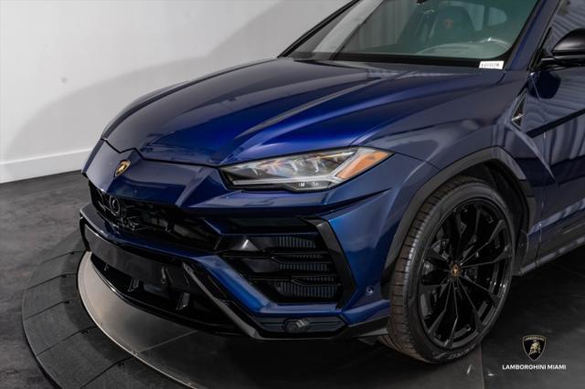 used 2022 Lamborghini Urus car, priced at $209,950