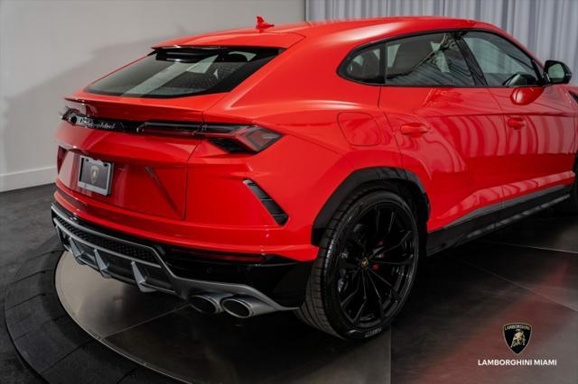 used 2021 Lamborghini Urus car, priced at $216,950