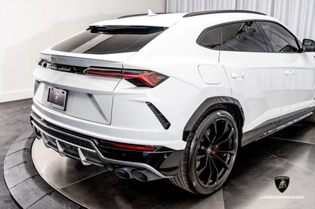 used 2019 Lamborghini Urus car, priced at $167,950