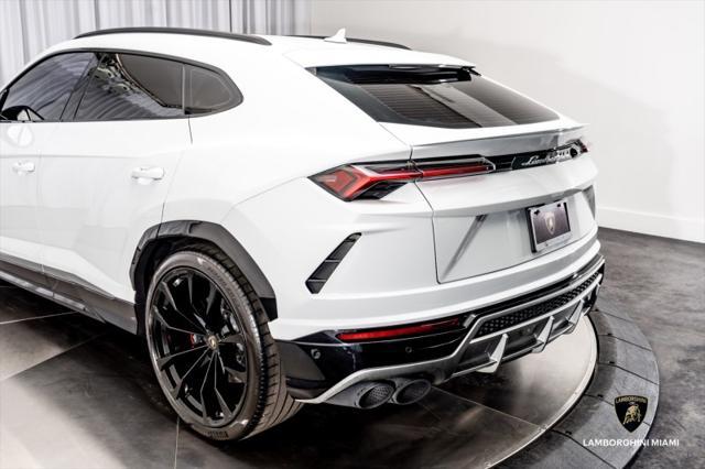 used 2019 Lamborghini Urus car, priced at $167,950