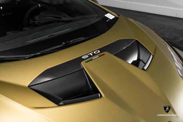 used 2023 Lamborghini Huracan STO car