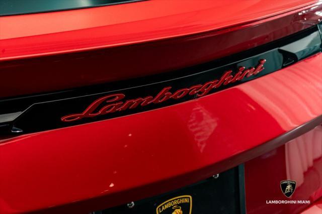 used 2023 Lamborghini Urus car, priced at $257,950