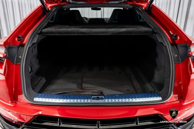 used 2023 Lamborghini Urus car, priced at $257,950