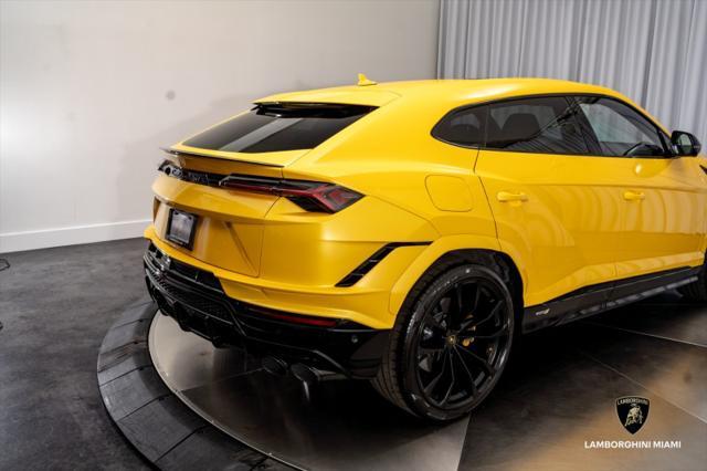 used 2023 Lamborghini Urus car