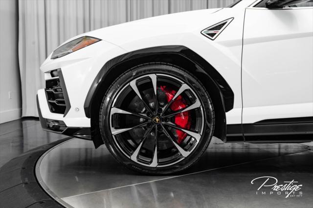 used 2022 Lamborghini Urus car, priced at $255,950