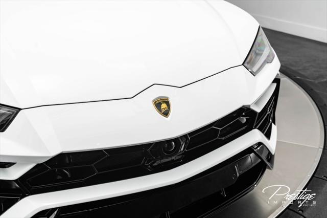 used 2022 Lamborghini Urus car, priced at $255,950