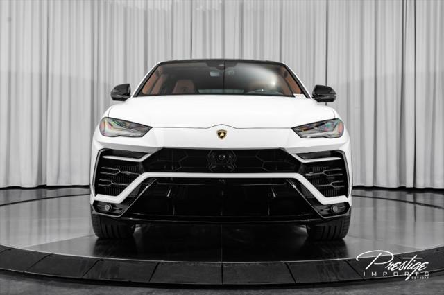 used 2022 Lamborghini Urus car, priced at $255,950