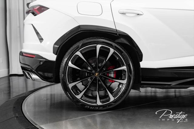 used 2022 Lamborghini Urus car, priced at $255,950