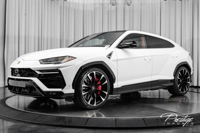 used 2022 Lamborghini Urus car, priced at $255,950