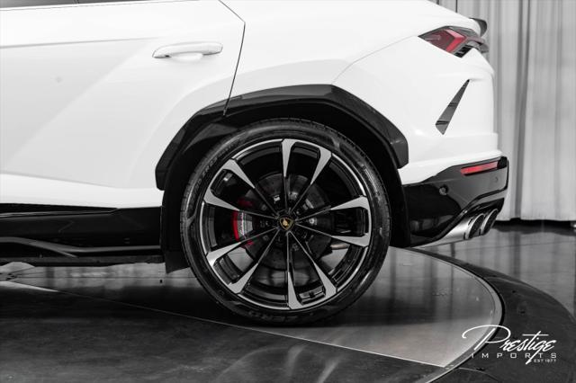 used 2022 Lamborghini Urus car, priced at $255,950