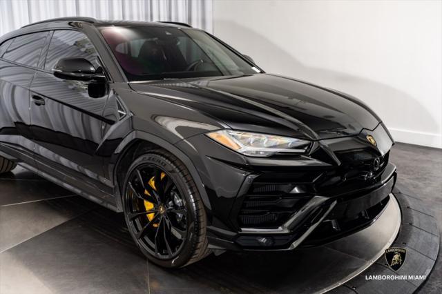 used 2022 Lamborghini Urus car, priced at $236,950