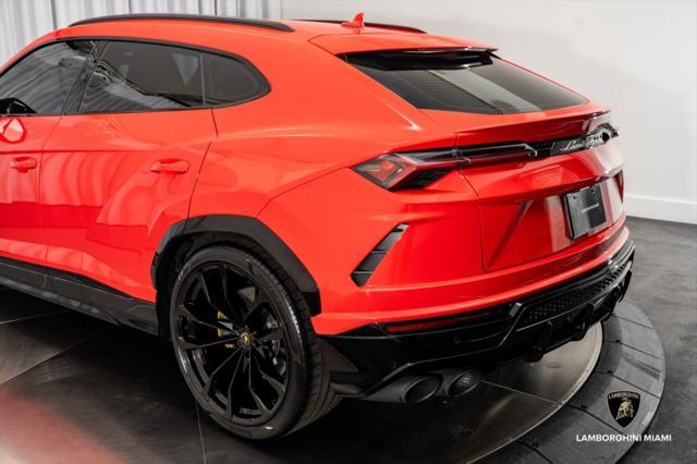 used 2022 Lamborghini Urus car, priced at $237,950