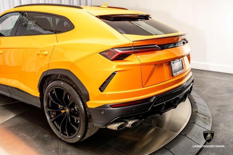 used 2022 Lamborghini Urus car, priced at $269,950