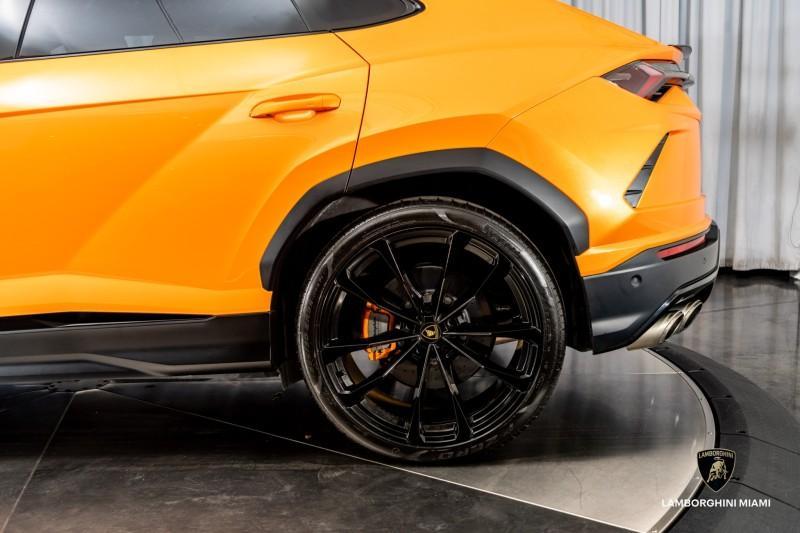 used 2022 Lamborghini Urus car, priced at $269,950