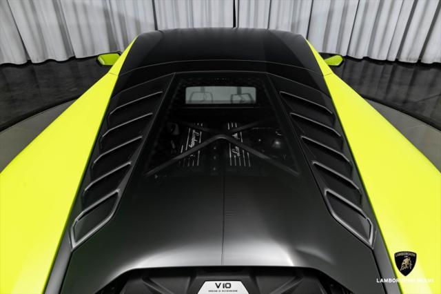 used 2022 Lamborghini Huracan EVO car, priced at $321,950