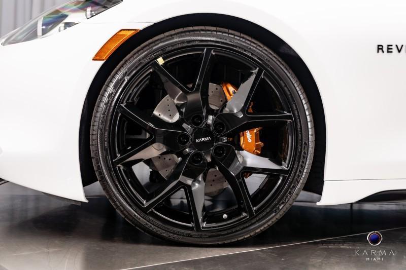 new 2025 Karma Revero car
