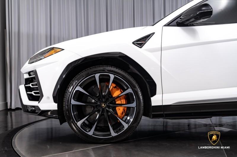 used 2021 Lamborghini Urus car, priced at $248,950