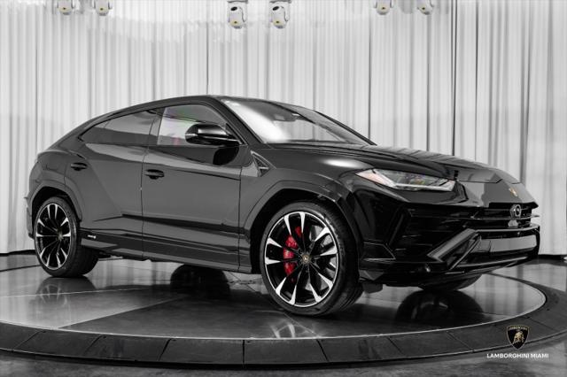 used 2023 Lamborghini Urus car, priced at $278,950