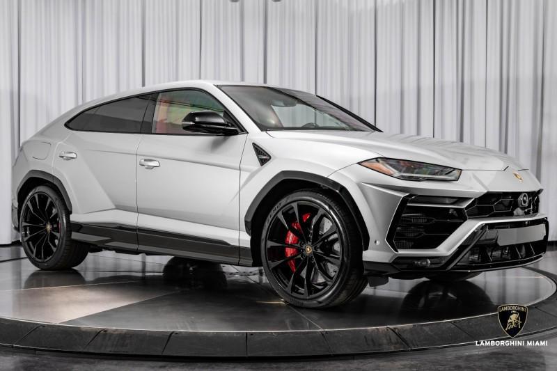 used 2022 Lamborghini Urus car, priced at $214,950