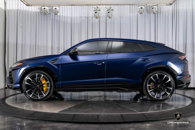 used 2022 Lamborghini Urus car, priced at $219,950