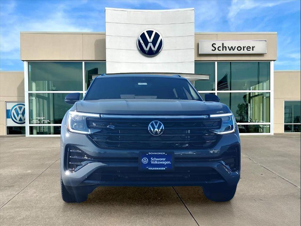 new 2026 Volkswagen Atlas Cross Sport car, priced at $53,326