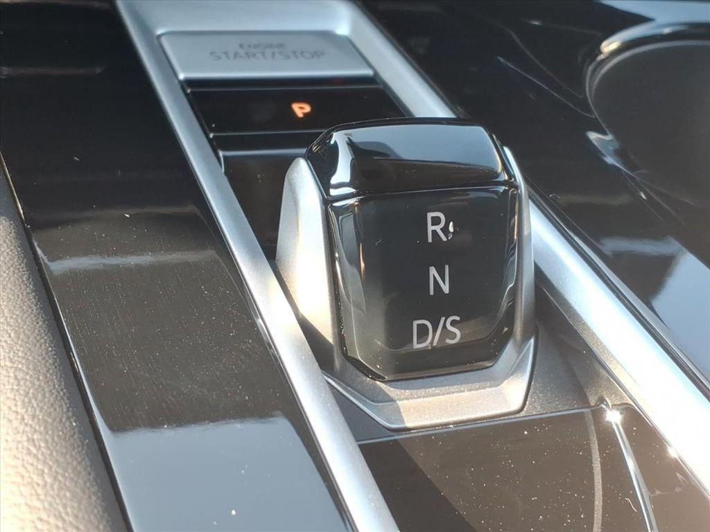 new 2026 Volkswagen Atlas car, priced at $48,426