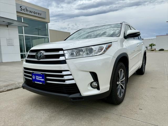 used 2018 Toyota Highlander car, priced at $26,999