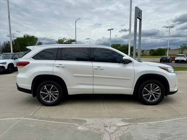 used 2018 Toyota Highlander car, priced at $26,999