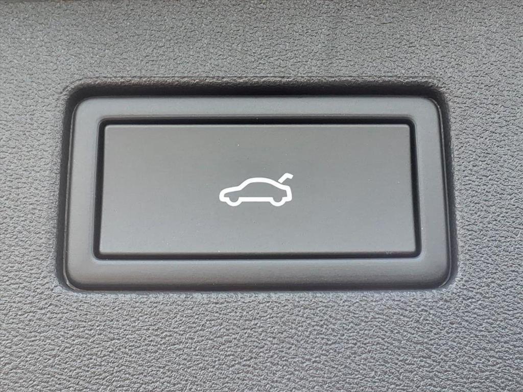 new 2025 Volkswagen Tiguan car, priced at $39,645