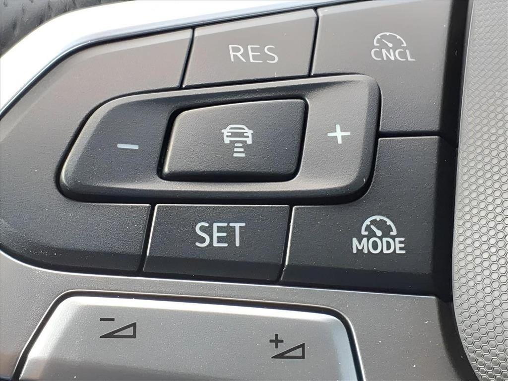 new 2025 Volkswagen Tiguan car, priced at $39,645