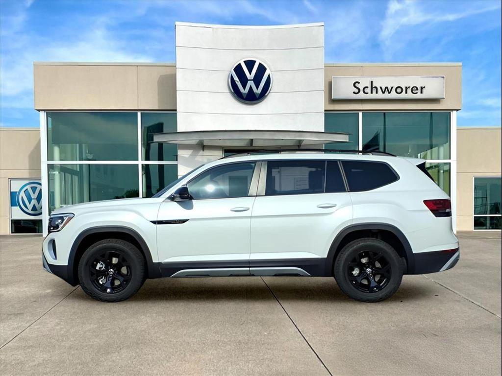 new 2026 Volkswagen Atlas car, priced at $50,021