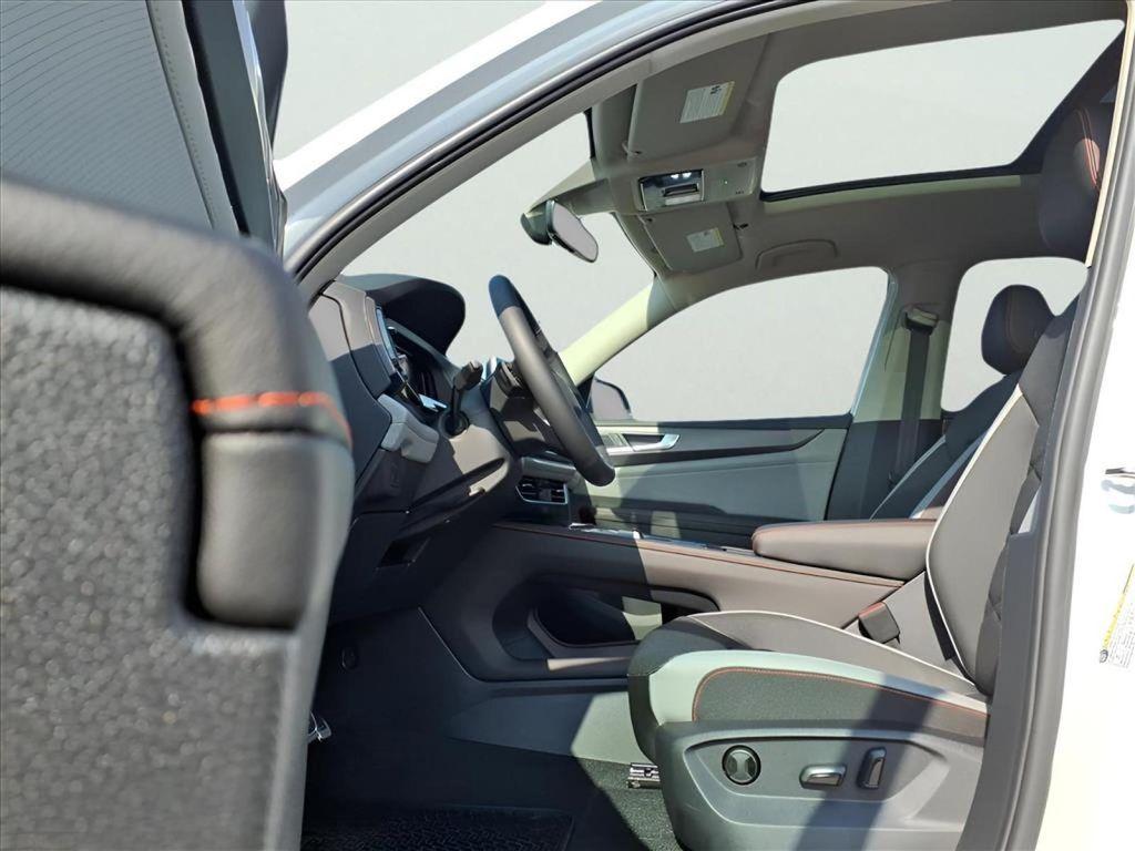 new 2026 Volkswagen Atlas car, priced at $50,021