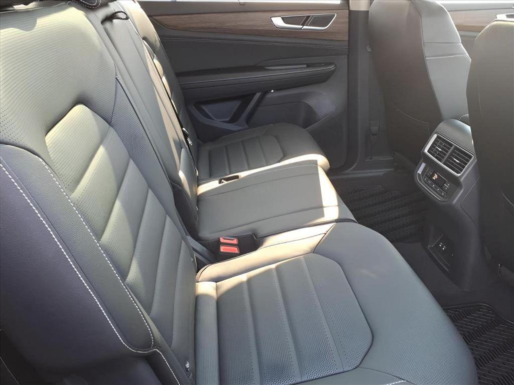 new 2026 Volkswagen Atlas car, priced at $51,126