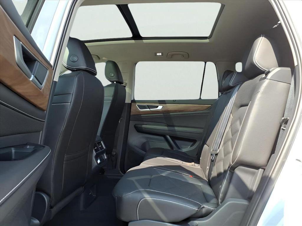 new 2026 Volkswagen Atlas car, priced at $49,386