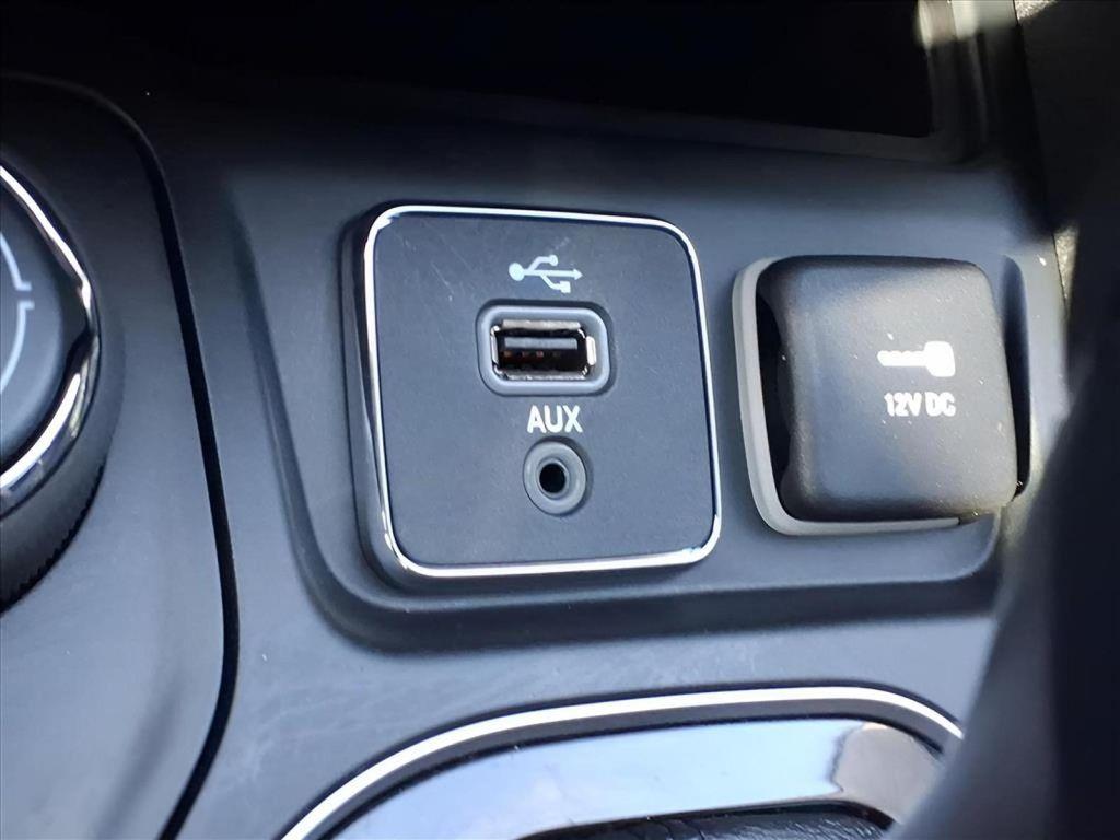 used 2019 Jeep Cherokee car, priced at $14,997