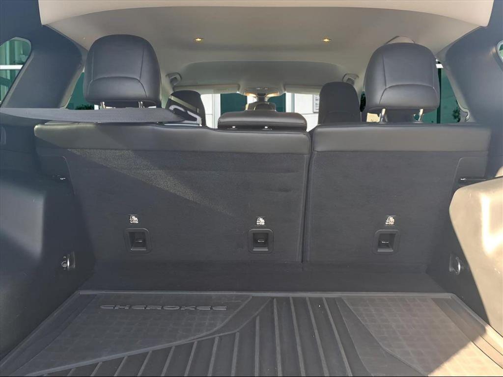 used 2019 Jeep Cherokee car, priced at $14,997