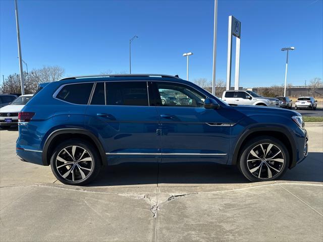 new 2025 Volkswagen Atlas car, priced at $53,856