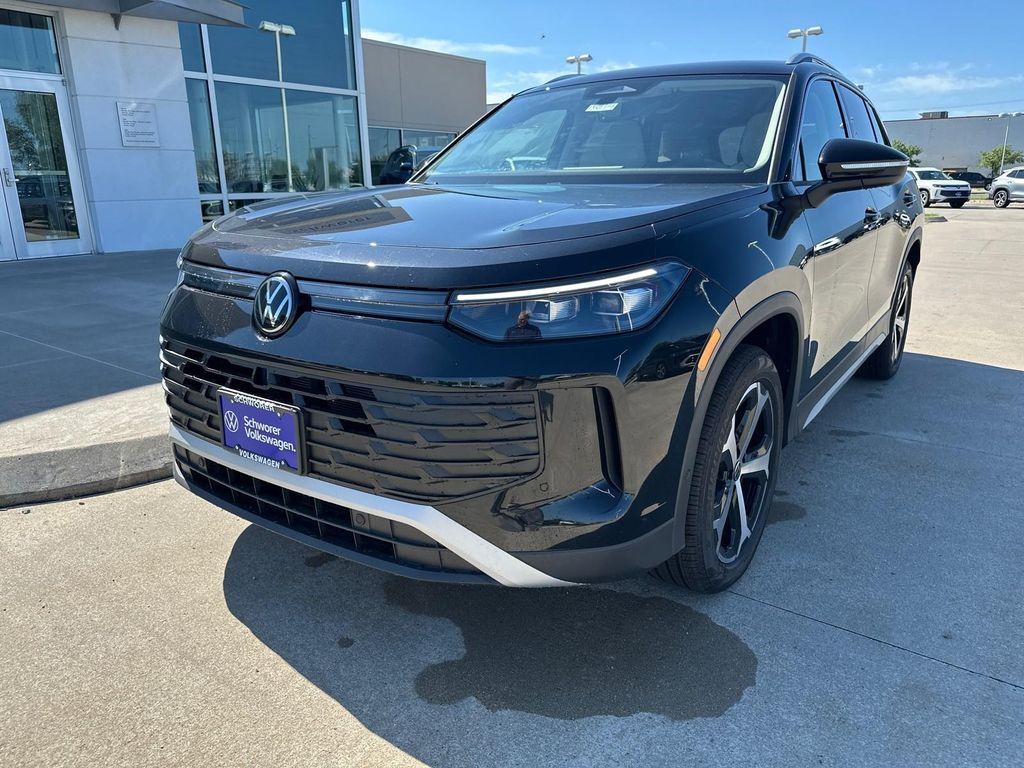 new 2025 Volkswagen Tiguan car, priced at $35,016