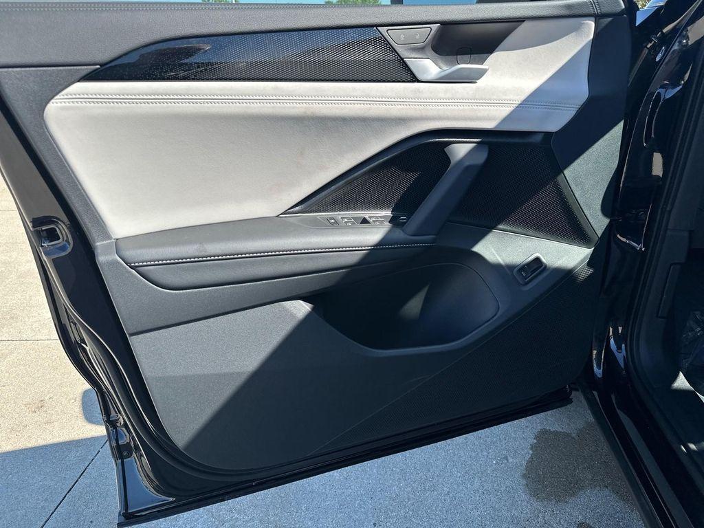 new 2025 Volkswagen Tiguan car, priced at $35,016