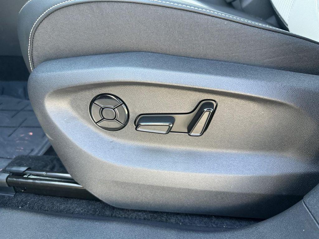 new 2025 Volkswagen Tiguan car, priced at $35,016