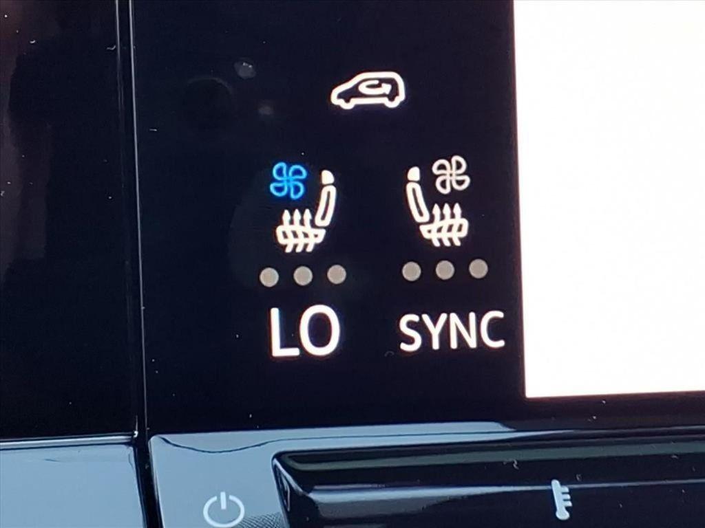 new 2026 Volkswagen Atlas Cross Sport car, priced at $47,746