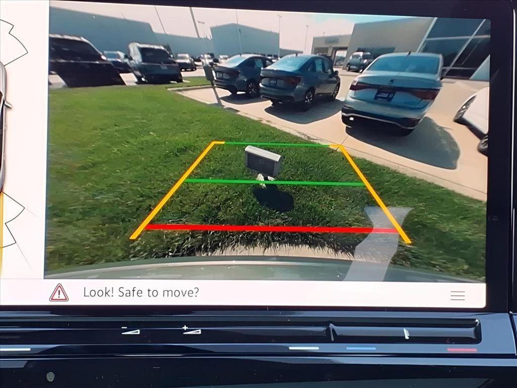 new 2026 Volkswagen Atlas Cross Sport car, priced at $47,746