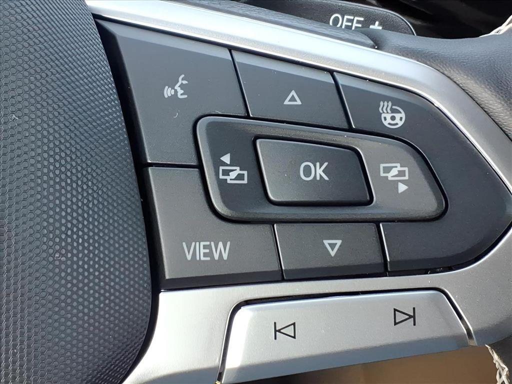 new 2026 Volkswagen Atlas Cross Sport car, priced at $47,746