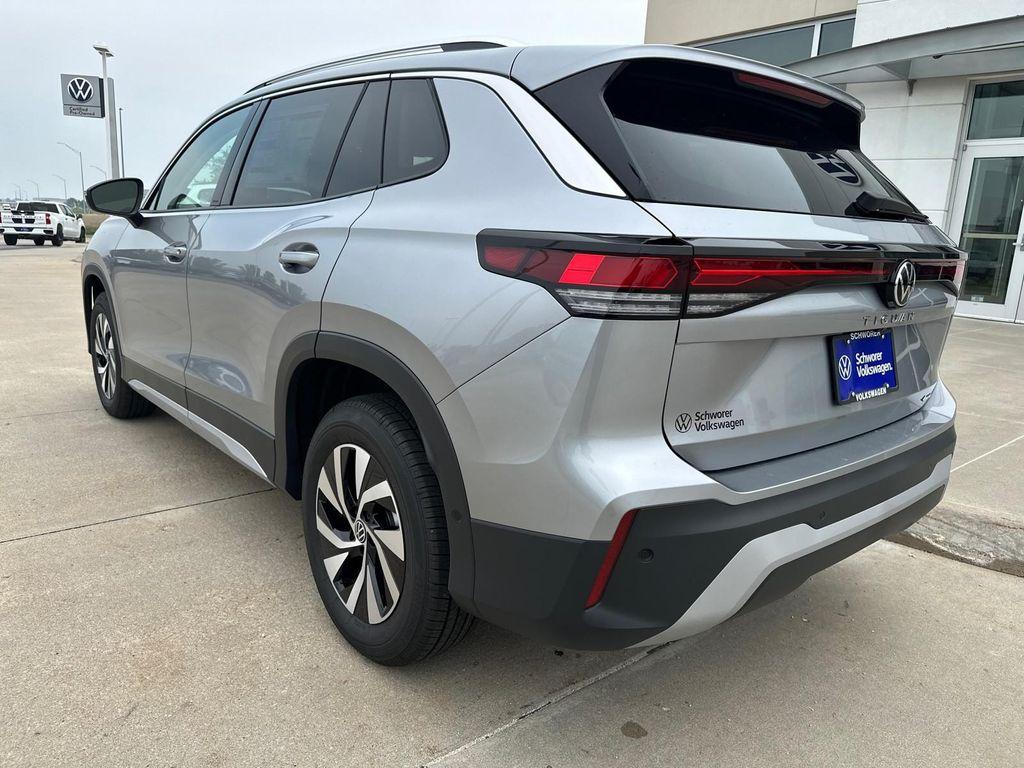 new 2025 Volkswagen Tiguan car, priced at $32,761