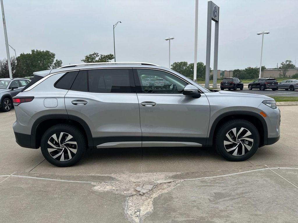 new 2025 Volkswagen Tiguan car, priced at $32,761