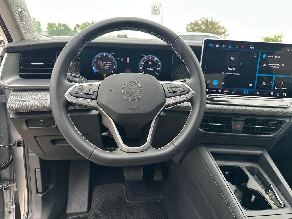 new 2025 Volkswagen Tiguan car, priced at $32,761