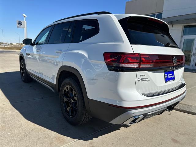 new 2024 Volkswagen Atlas car, priced at $48,198